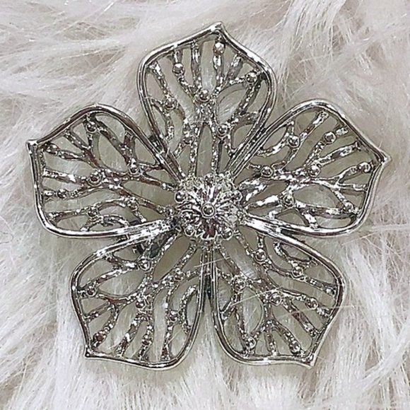 Vintage Jewelry - Vintage Poinsettia Flower Welded Metal Brooch